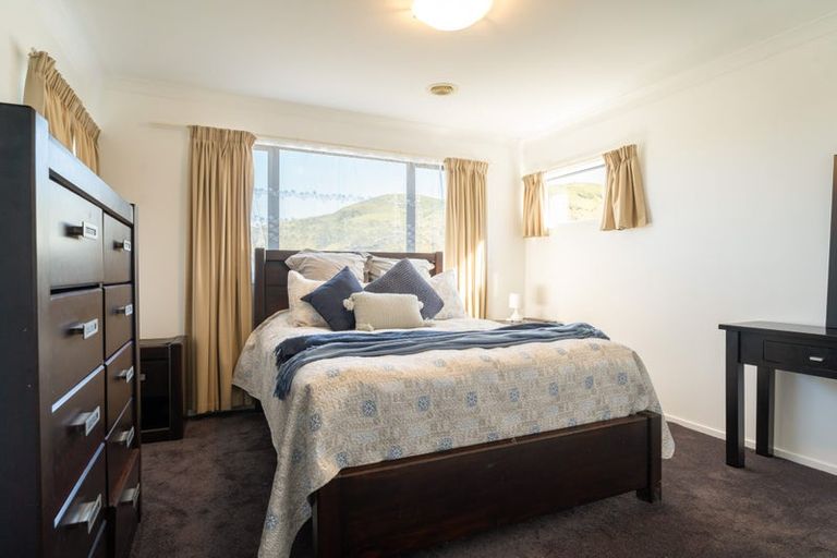 Photo of property in 4 Gifford Grove, Churton Park, Wellington, 6037