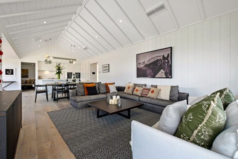 Photo of property in 56 Falconer Rise, Jacks Point, Queenstown, 9371