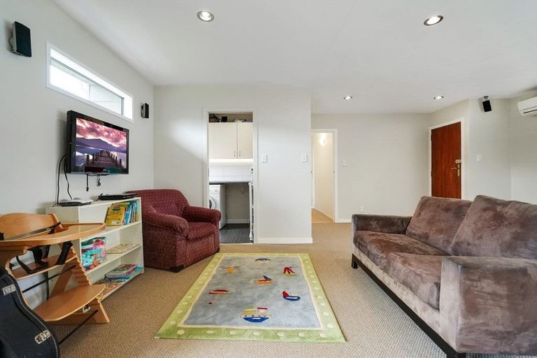 Photo of property in 1/17a Tawa Road, Te Atatu Peninsula, Auckland, 0610