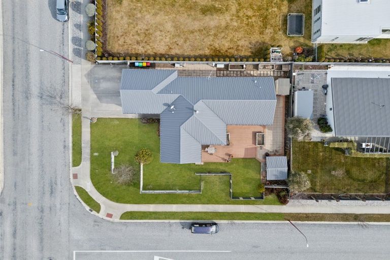 Photo of property in 16 Henderson Drive, Alexandra, 9320