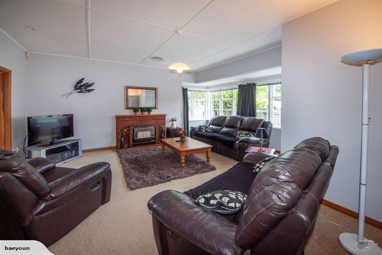 Photo of property in 10 Kipling Street, Johnsonville, Wellington, 6037