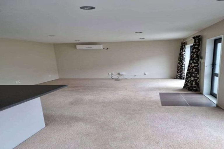 Photo of property in 118a Parkvale Road, Karori, Wellington, 6012