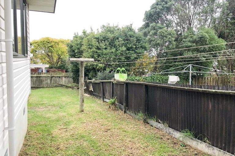Photo of property in 21 Seabrook Avenue, New Lynn, Auckland, 0600