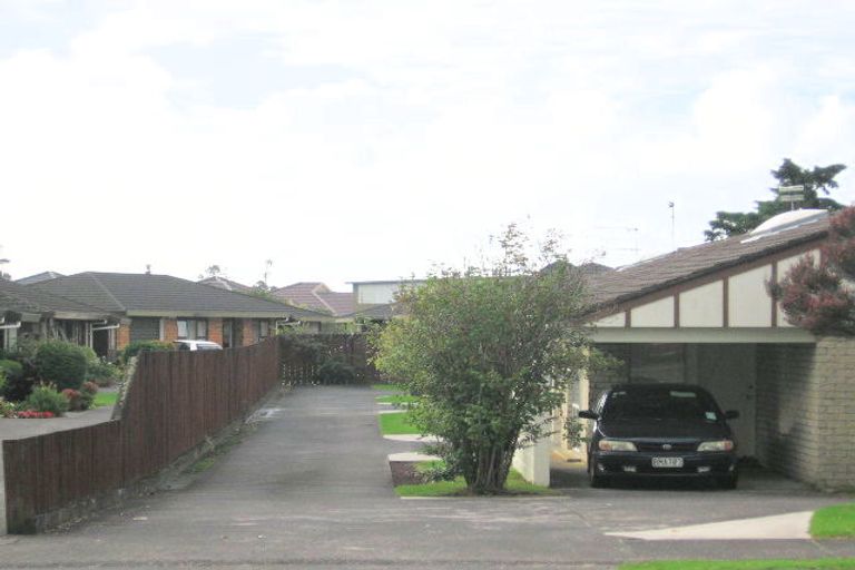 Photo of property in 407 West Coast Road, Glen Eden, Auckland, 0602