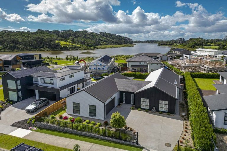 Photo of property in 80 Riverhead Point Drive, Riverhead, 0820