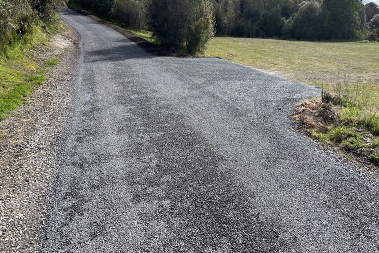 Photo of property in 4a Oakdale Drive, Kinloch, Taupo, 3377