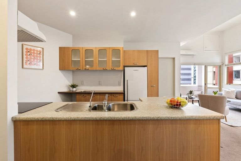 Photo of property in Hume House, 31/152 The Terrace, Wellington Central, Wellington, 6011