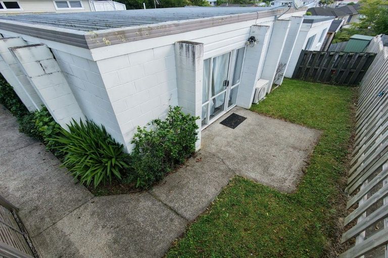 Photo of property in 1/74 La Trobe Street, Pakuranga Heights, Auckland, 2010