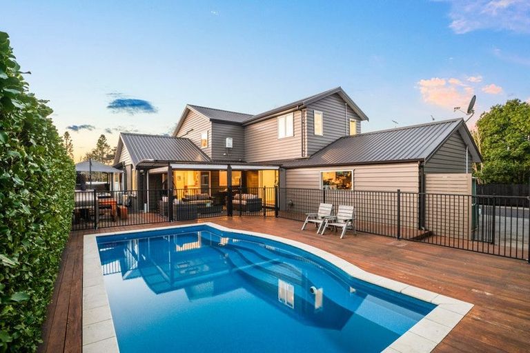 Photo of property in 29 Ravenstone Place, Chatswood, Auckland, 0626