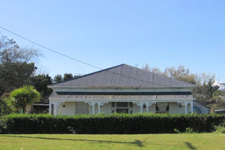 Photo of property in 63 Avenue Road, Foxton, 4814