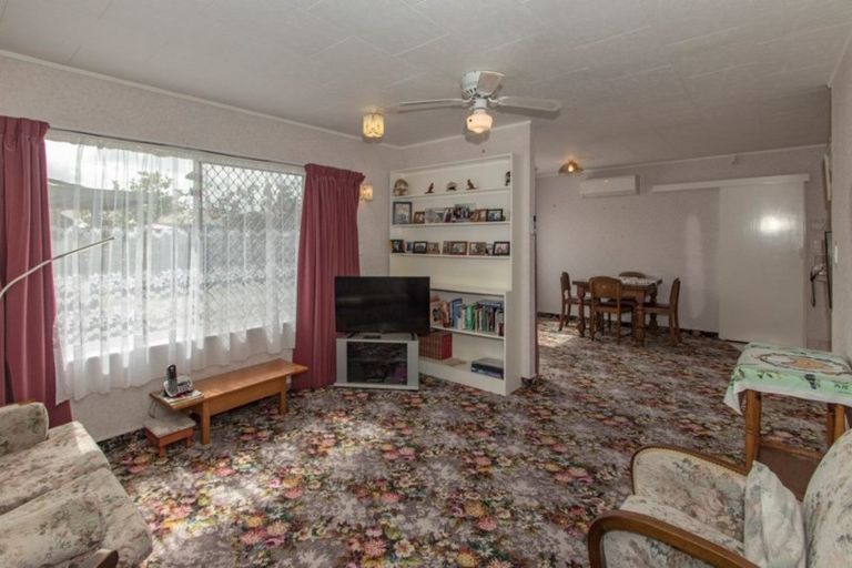 Photo of property in 2/38 Alamein Crescent, Onekawa, Napier, 4110