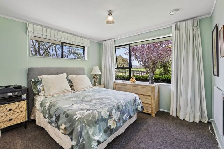 Photo of property in 11 Victoria Road, Westport, 7892