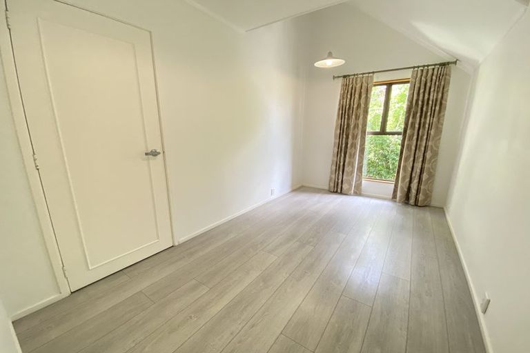 Photo of property in 36 Murvale Drive, Bucklands Beach, Auckland, 2014