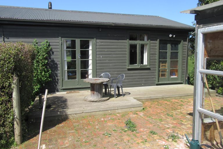 Photo of property in 260 Hannaton Road, Waimate, 7980