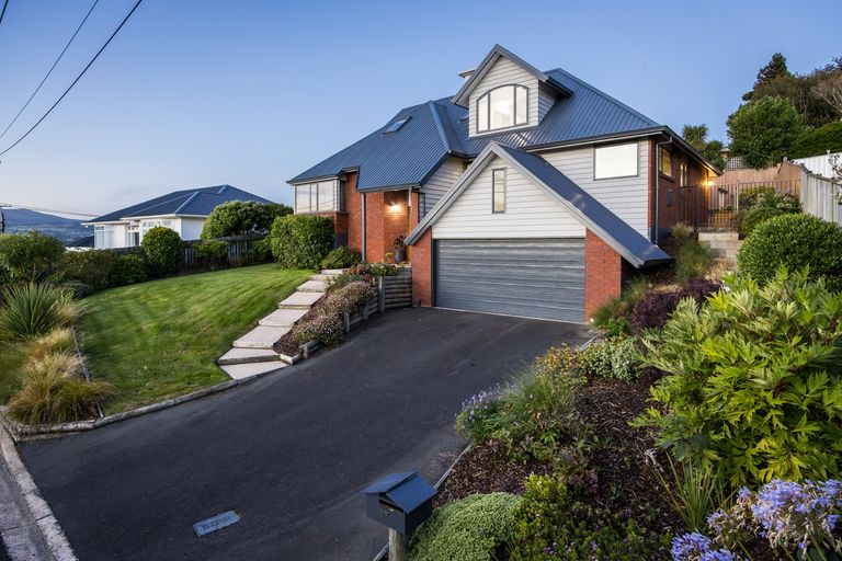 Photo of property in 17 Shandon Road, Vauxhall, Dunedin, 9013