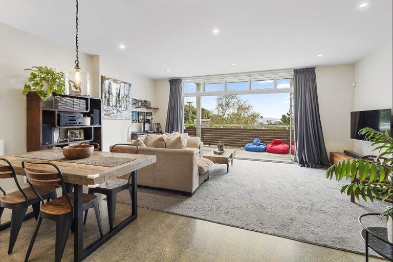 Photo of property in 2/59 Mortimer Terrace, Brooklyn, Wellington, 6021