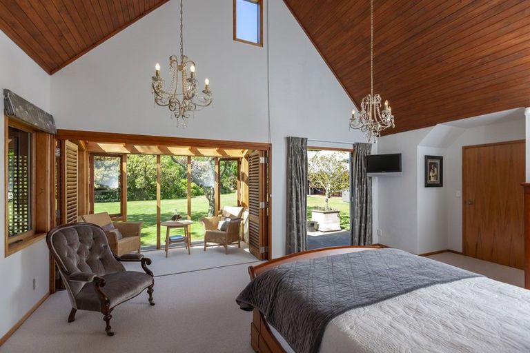 Photo of property in 9-11 Rosebank Grove, Waikanae, 5036