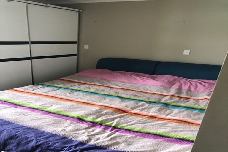 Photo of property in Bellagio Apartments, 9e/39 Taranaki Street, Te Aro, Wellington, 6011