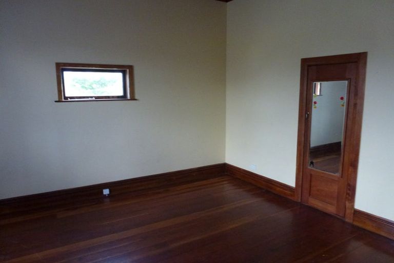 Photo of property in 503 Featherston Street, Roslyn, Palmerston North, 4414