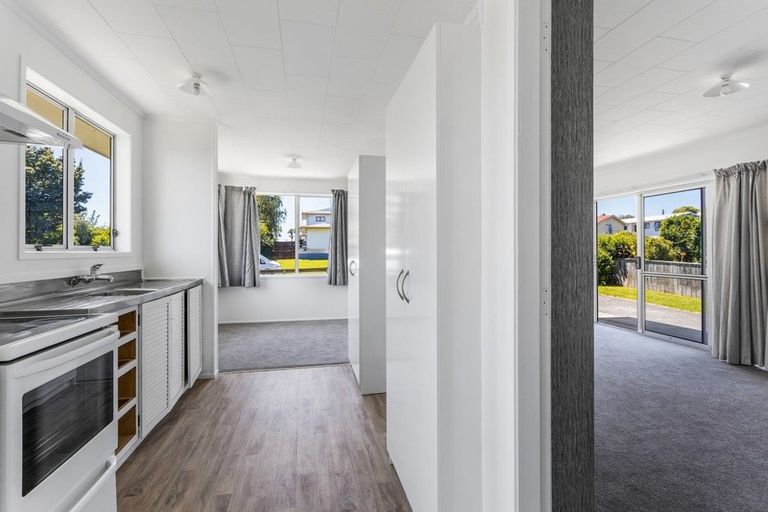 Photo of property in 8 Conifer Place, Te Puke, 3119