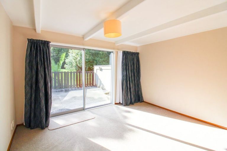 Photo of property in 1/63 Cheviot Road, Lowry Bay, Lower Hutt, 5013