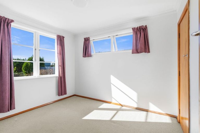 Photo of property in 27 Bledisloe Street, Levin, 5510
