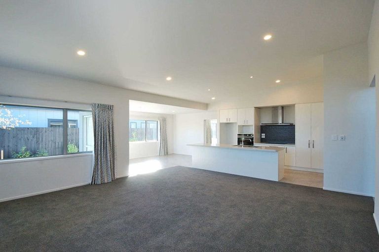 Photo of property in 27 Prestons Park Drive, Marshland, Christchurch, 8083