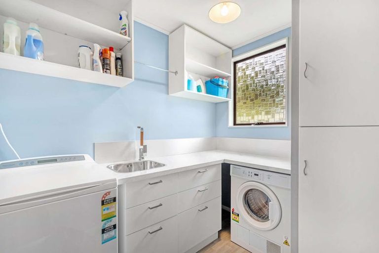 Photo of property in 5/1 Angle Street, Picton, 7220