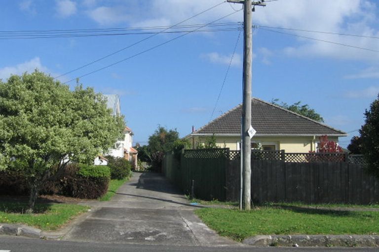 Photo of property in 41 Mount Roskill Road, Mount Roskill, Auckland, 1041