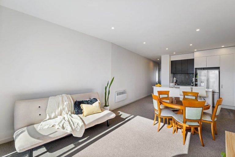 Photo of property in 15/1 Genevieve Lane, Hobsonville, Auckland, 0616