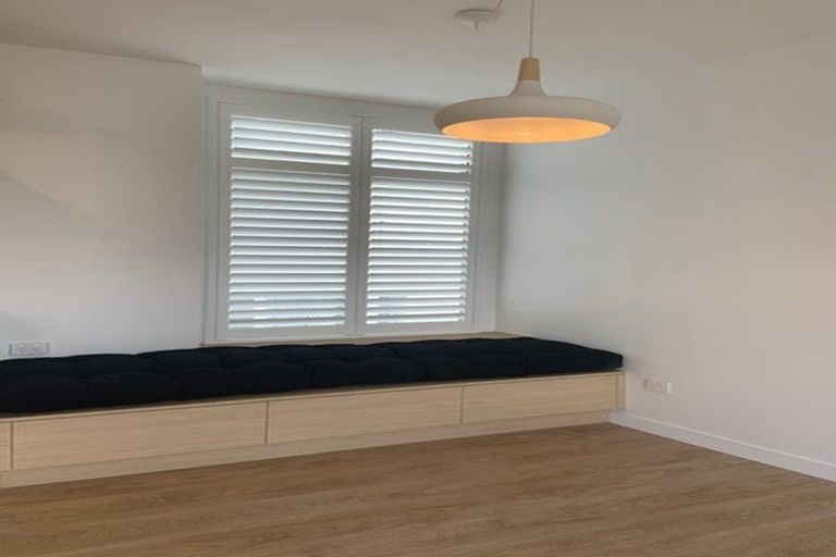 Photo of property in 4c Armour Avenue, Mount Victoria, Wellington, 6011