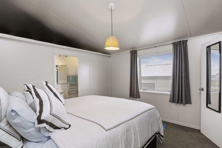 Photo of property in 3a Kingsbridge Drive, Burwood, Christchurch, 8083