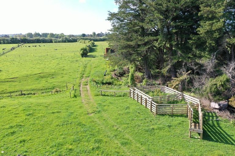 Photo of property in 243 Limmer Road, Te Kowhai, 3288