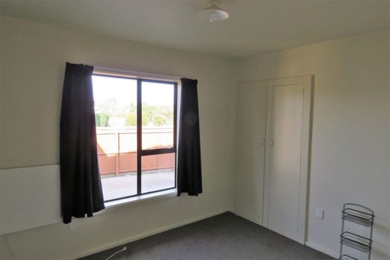 Photo of property in 156 Avonhead Road, Avonhead, Christchurch, 8042