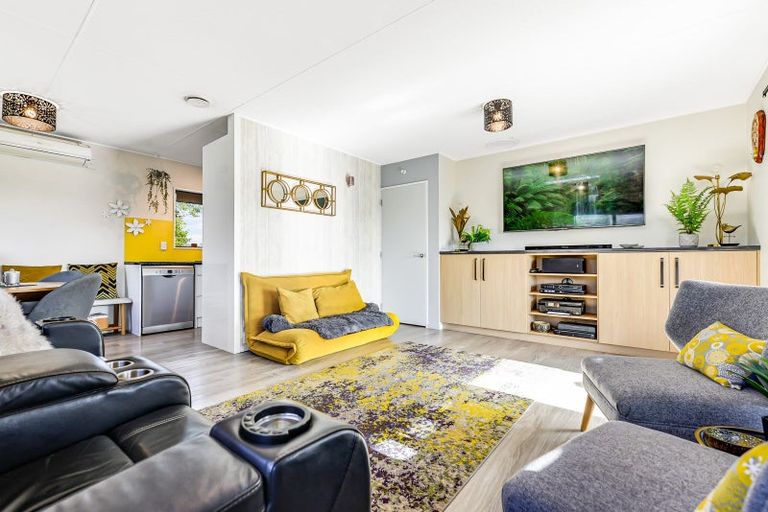 Photo of property in 9 Pringle Place, Nawton, Hamilton, 3200