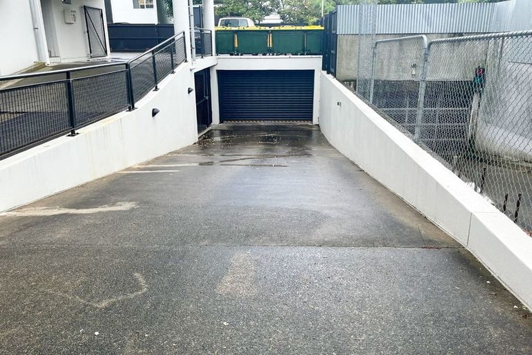 Photo of property in 4/15 Peterborough Street, Christchurch Central, Christchurch, 8013