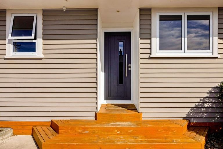 Photo of property in 2 Maire Street, Hawera, 4610