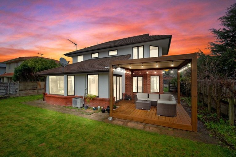 Photo of property in 35 Nielsen Gardens, Rototuna, Hamilton, 3210