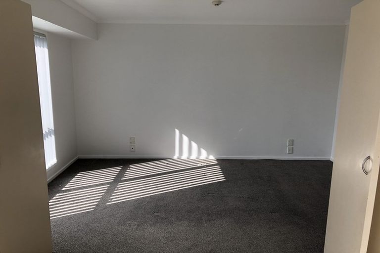 Photo of property in The Rennaissance, 5j/18 Ronwood Avenue, Manukau, Auckland, 2104