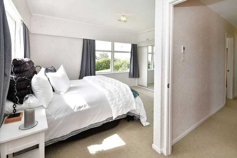 Photo of property in 64 Stanmore Bay Road, Stanmore Bay, Whangaparaoa, 0932