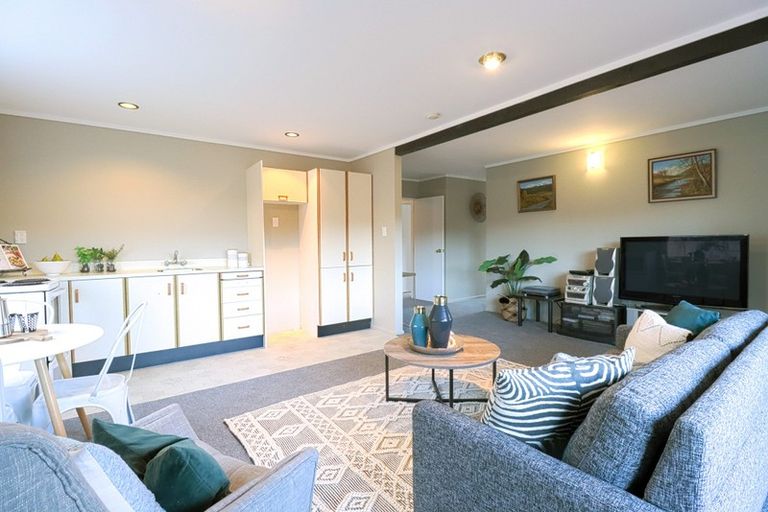 Photo of property in 9 Ration Lane, Whitby, Porirua, 5024