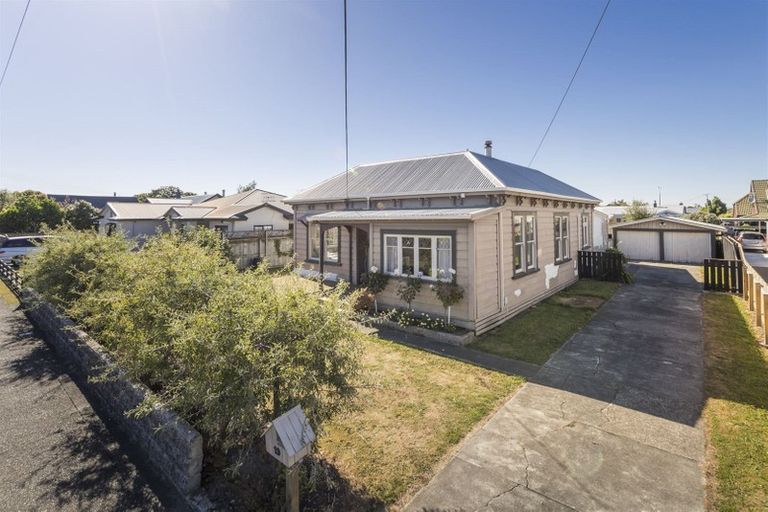 Photo of property in 19 Monckton Street, Feilding, 4702