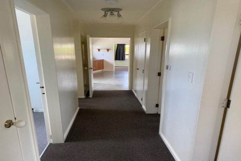 Photo of property in 47 Guadeloupe Crescent, Grenada Village, Wellington, 6037