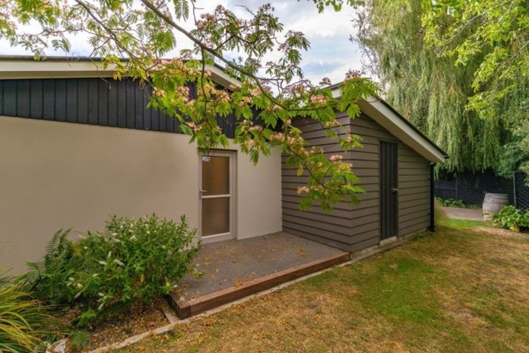 Photo of property in 8 Redwood Place, St Albans, Christchurch, 8052