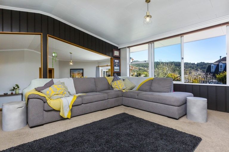Photo of property in 31 Dowling Grove, Silverstream, Upper Hutt, 5019