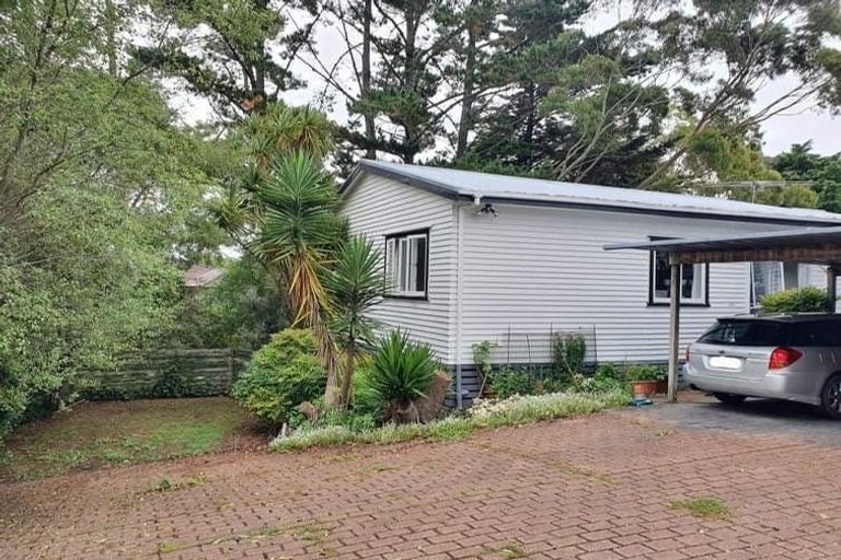 Photo of property in 1/59 Woodside Road, Massey, Auckland, 0614