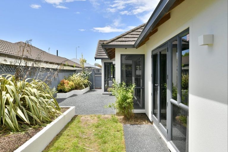 Photo of property in 273a Cranford Street, St Albans, Christchurch, 8052