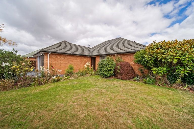 Photo of property in 8 Seascape Gardens, Bromley, Christchurch, 8062