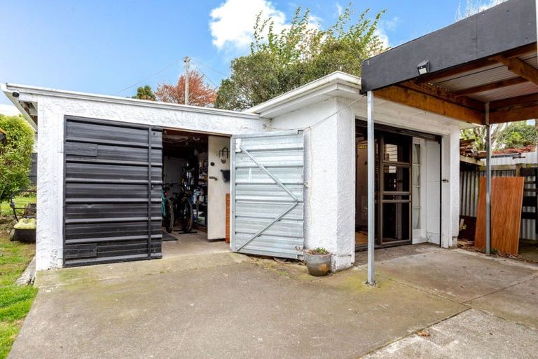 Photo of property in 38 Queen Street, Dannevirke, 4930