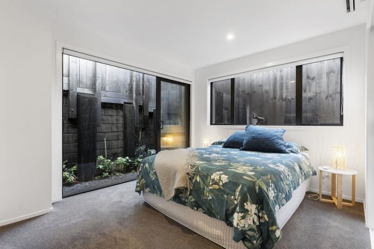 Photo of property in 39a Hyde Road, Rothesay Bay, Auckland, 0630